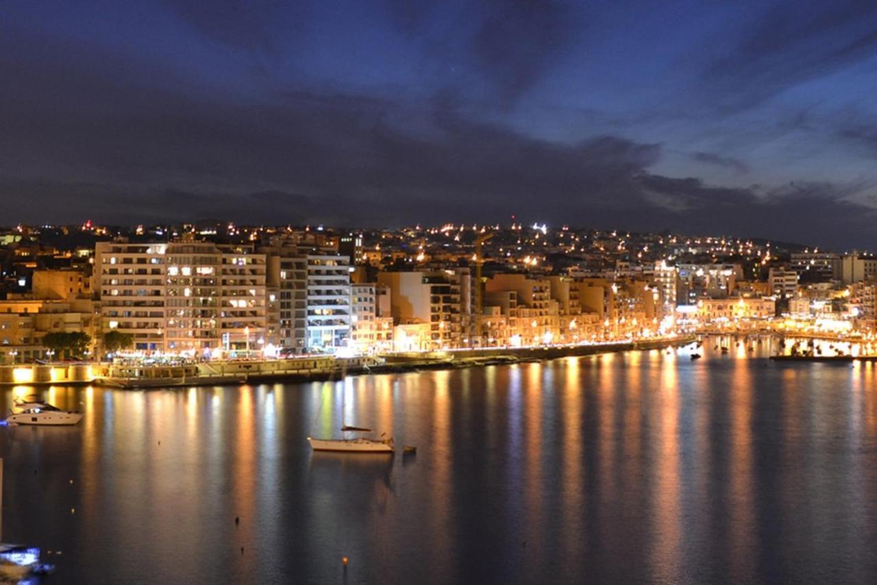 Seafront Lux Apart Inc Pool, Upmarket Area Sliema Bagian luar foto