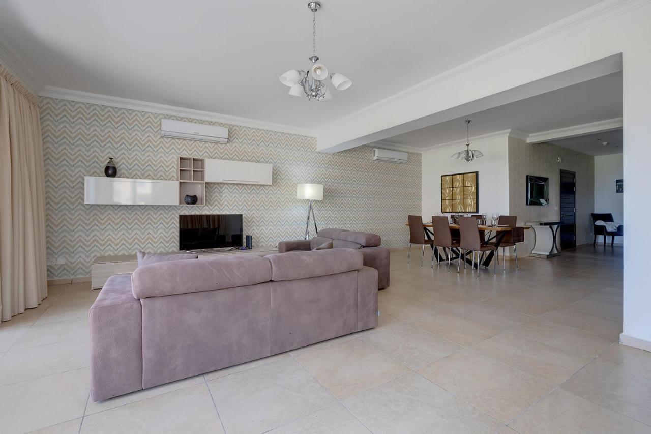 Seafront Lux Apart Inc Pool, Upmarket Area Sliema Bagian luar foto