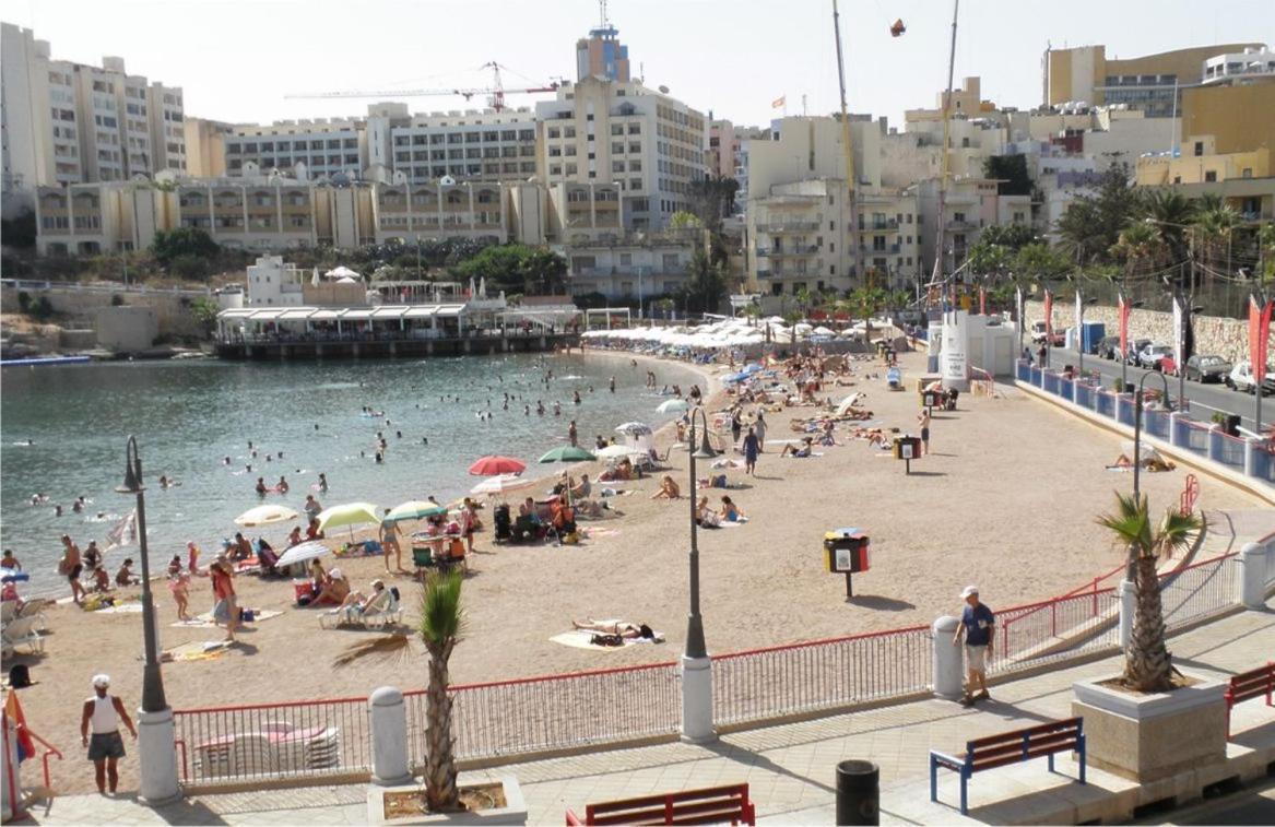 Seafront Lux Apart Inc Pool, Upmarket Area Sliema Bagian luar foto